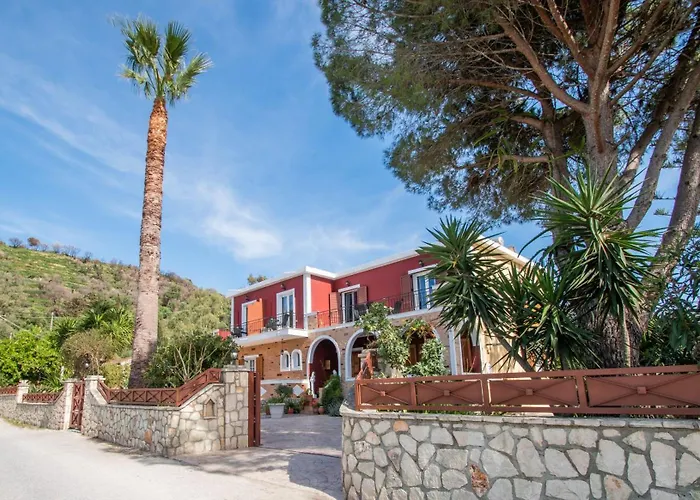 Araucaria - Close To & Zante Town, By Zantewize * Tsilivi (Zakynthos)