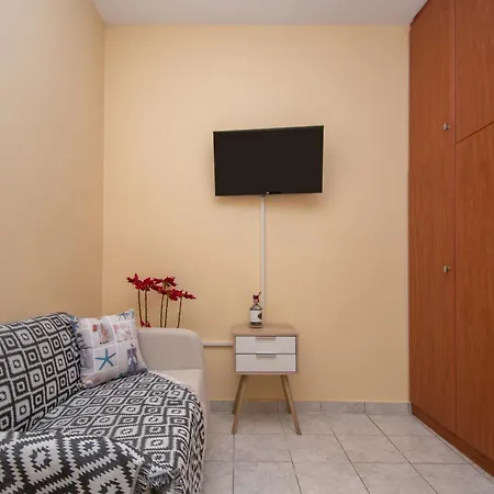 Araucaria - Close To & Zante Town, By Zantewize Apartmán Tsilivi (Zakynthos)